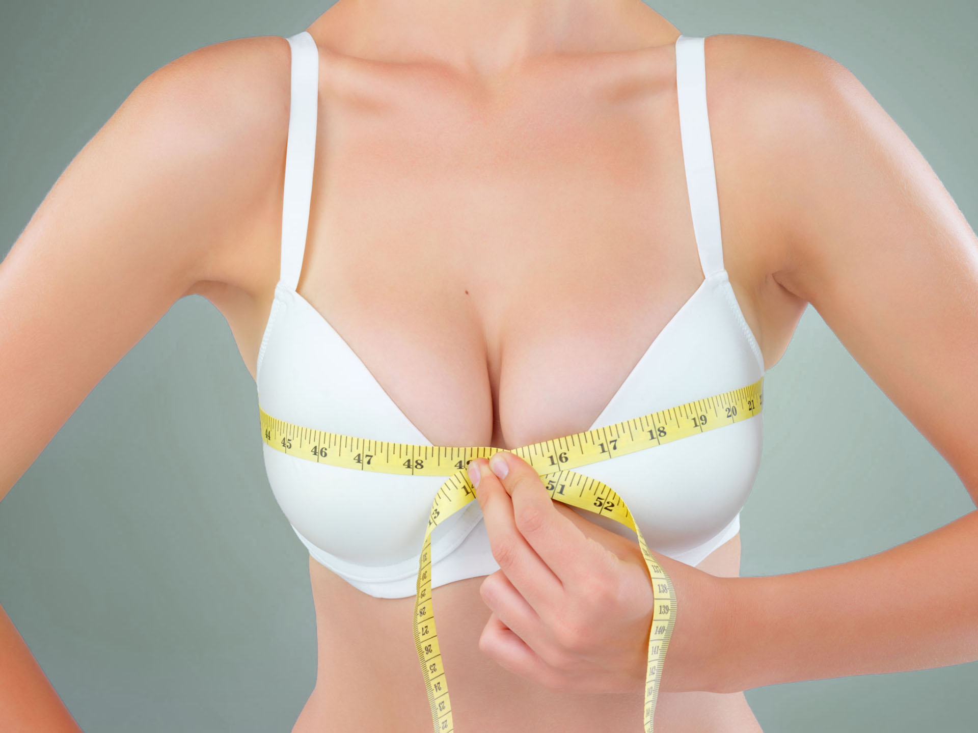 Augmentation mammaire lipofilling Lyon transfert graisse seins Docteur Negulescu