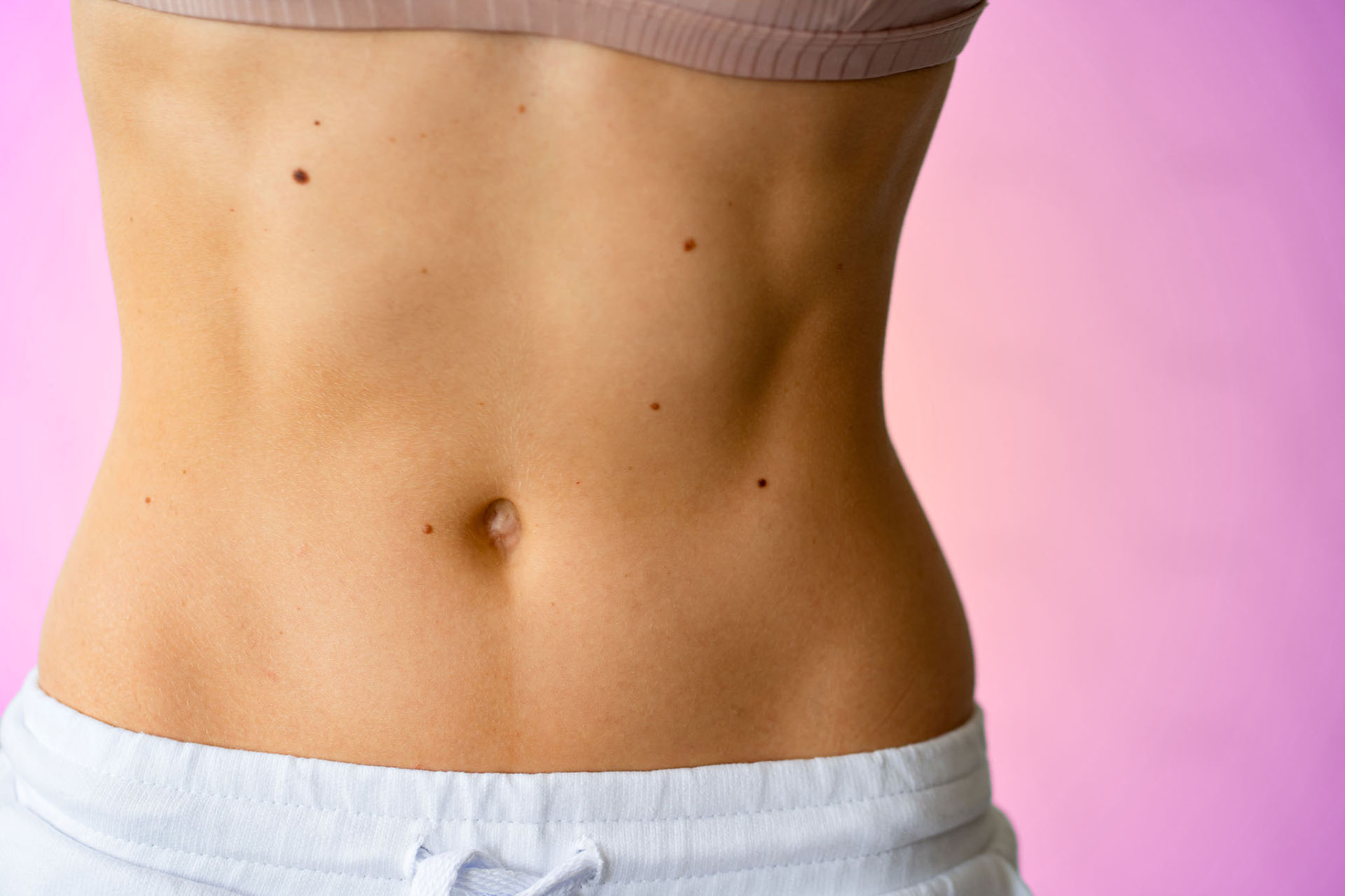 Lipoaspiration 4D Lyon – liposuccion haute définition Docteur Negulescu